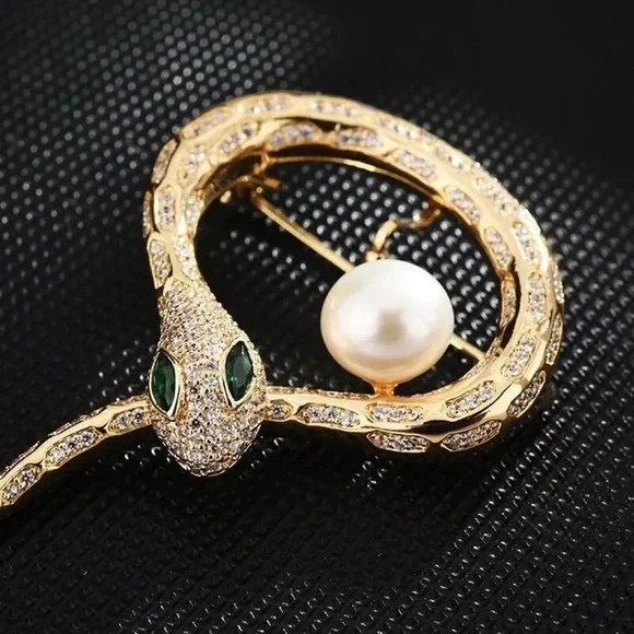 VQ Snake Brooch - Picture 3 of 8